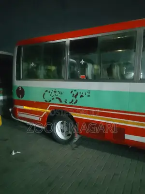 Nissan Civilian 2000 Red