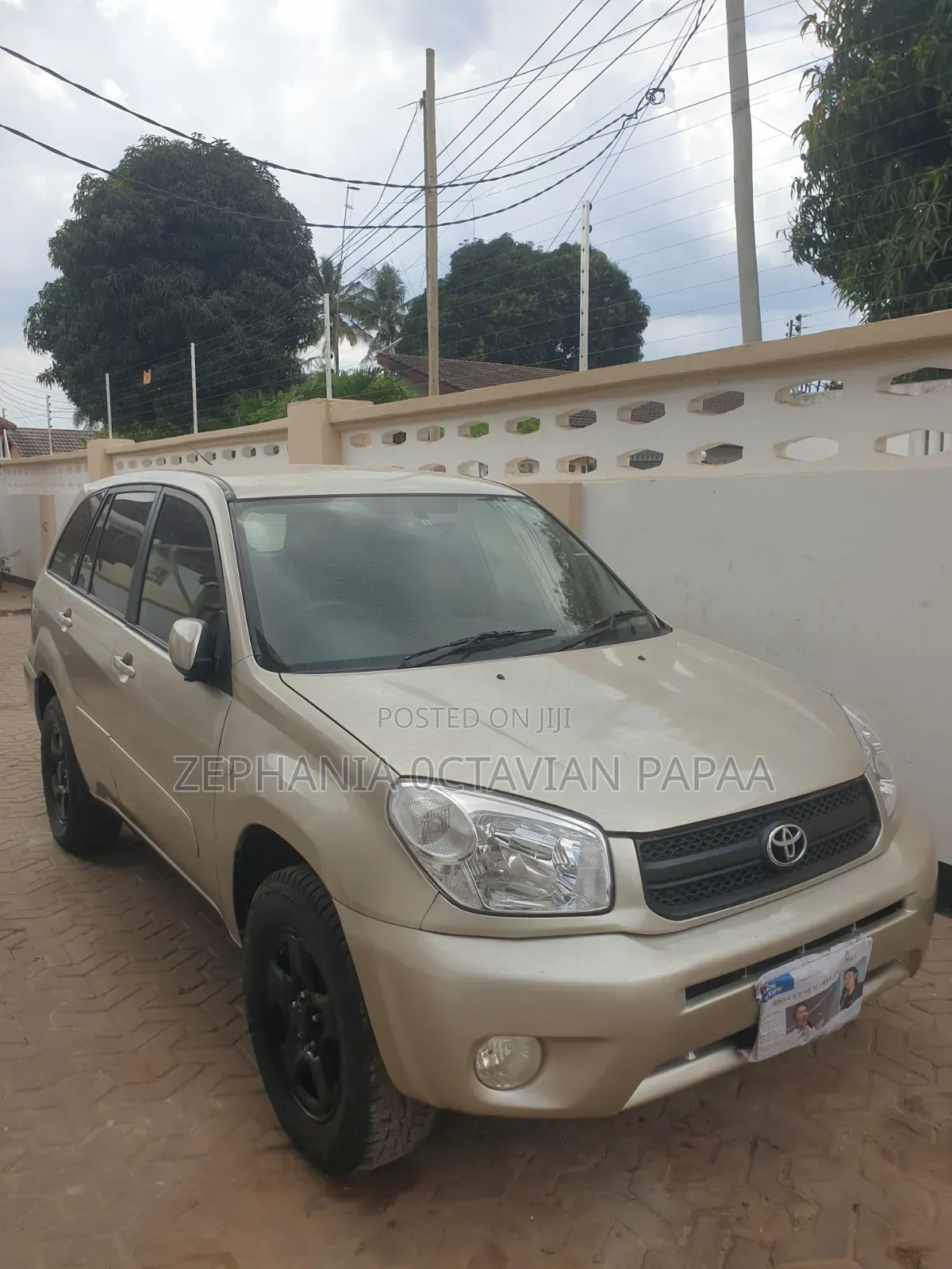 Toyota RAV4 Automatic 2003 Beige