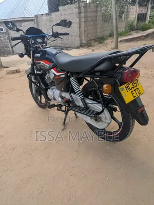 TVS HLX 125 2025 Black