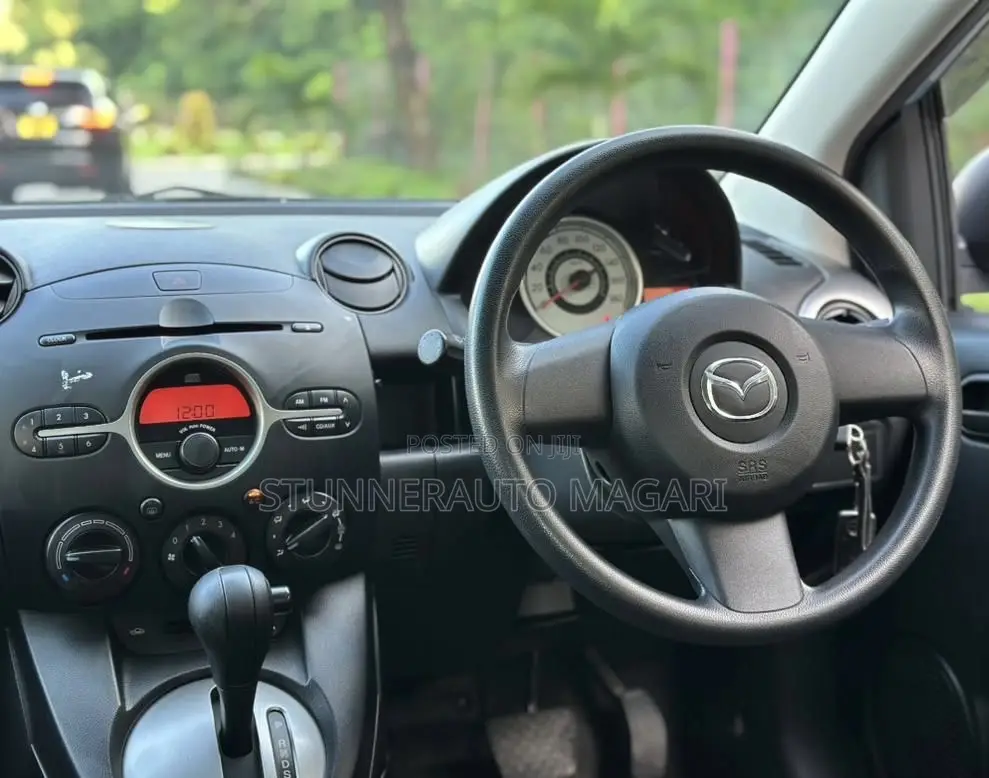 Mazda Demio 2009 Blue