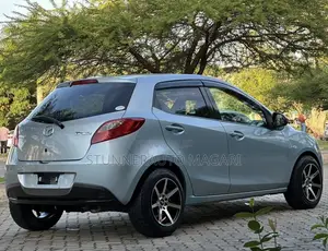 Mazda Demio 2009 Blue
