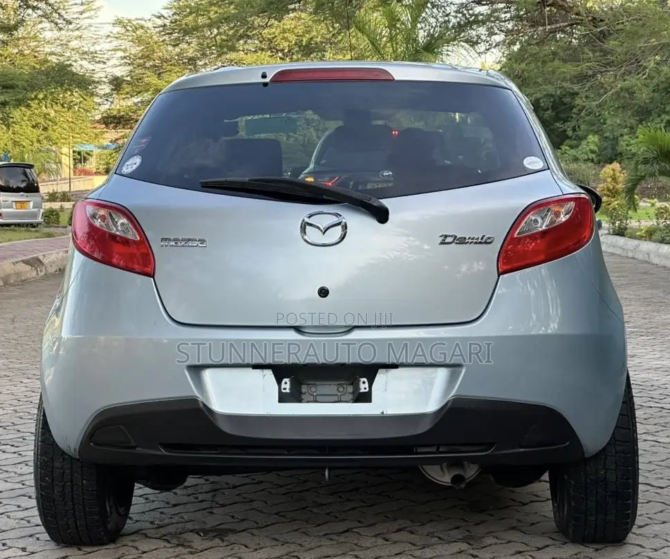 Mazda Demio 2009 Blue