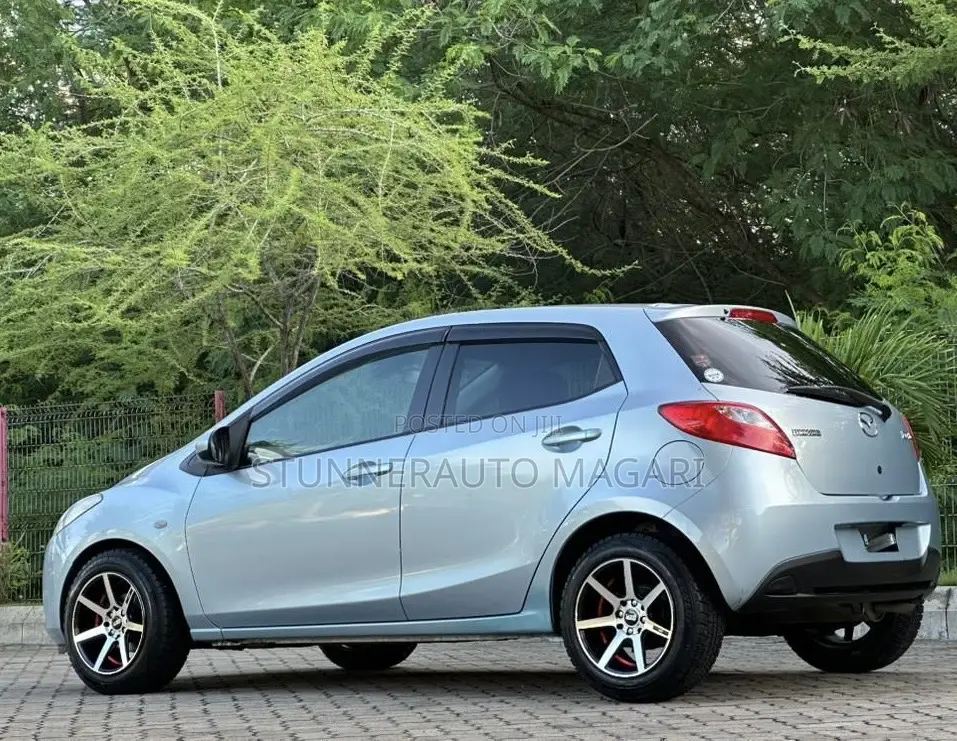 Mazda Demio 2009 Blue