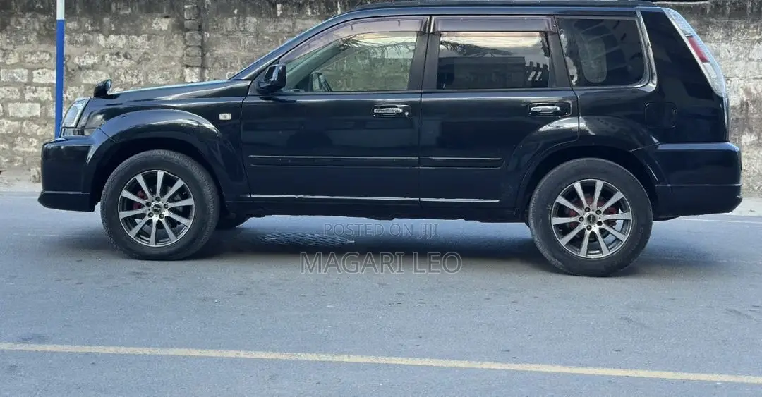 Nissan X-Trail 2.0 2005 Black