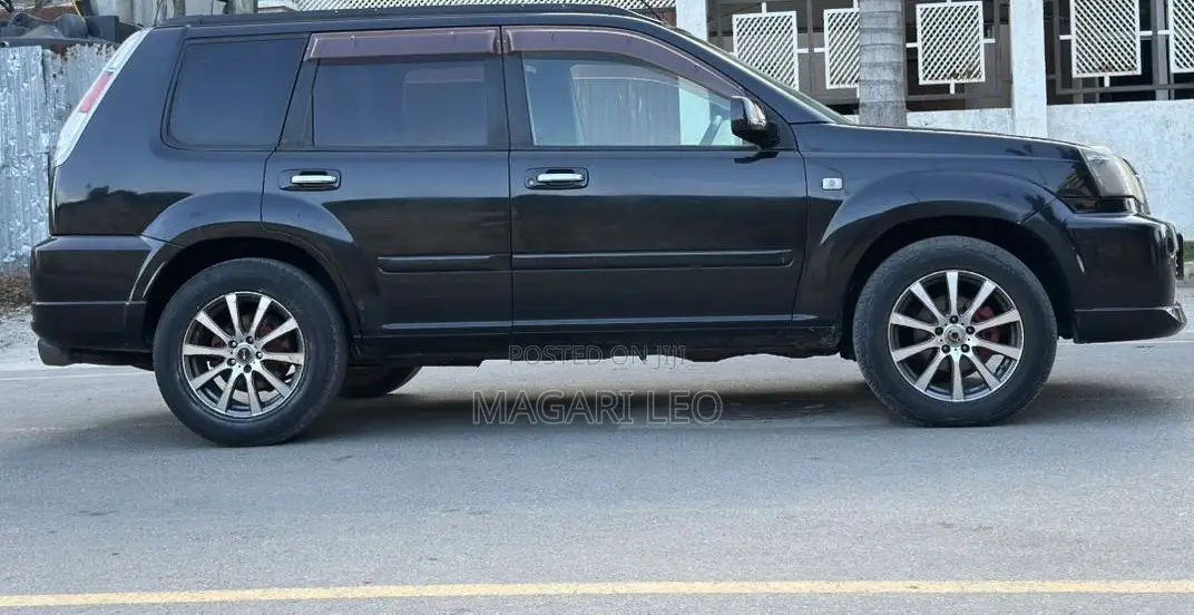 Nissan X-Trail 2.0 2005 Black
