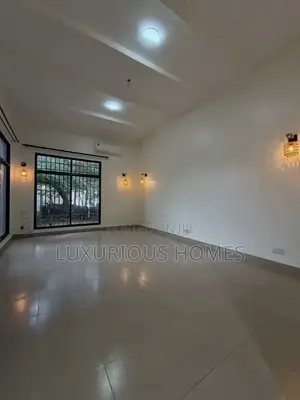 2bdrm House in Oyster Bay for rent