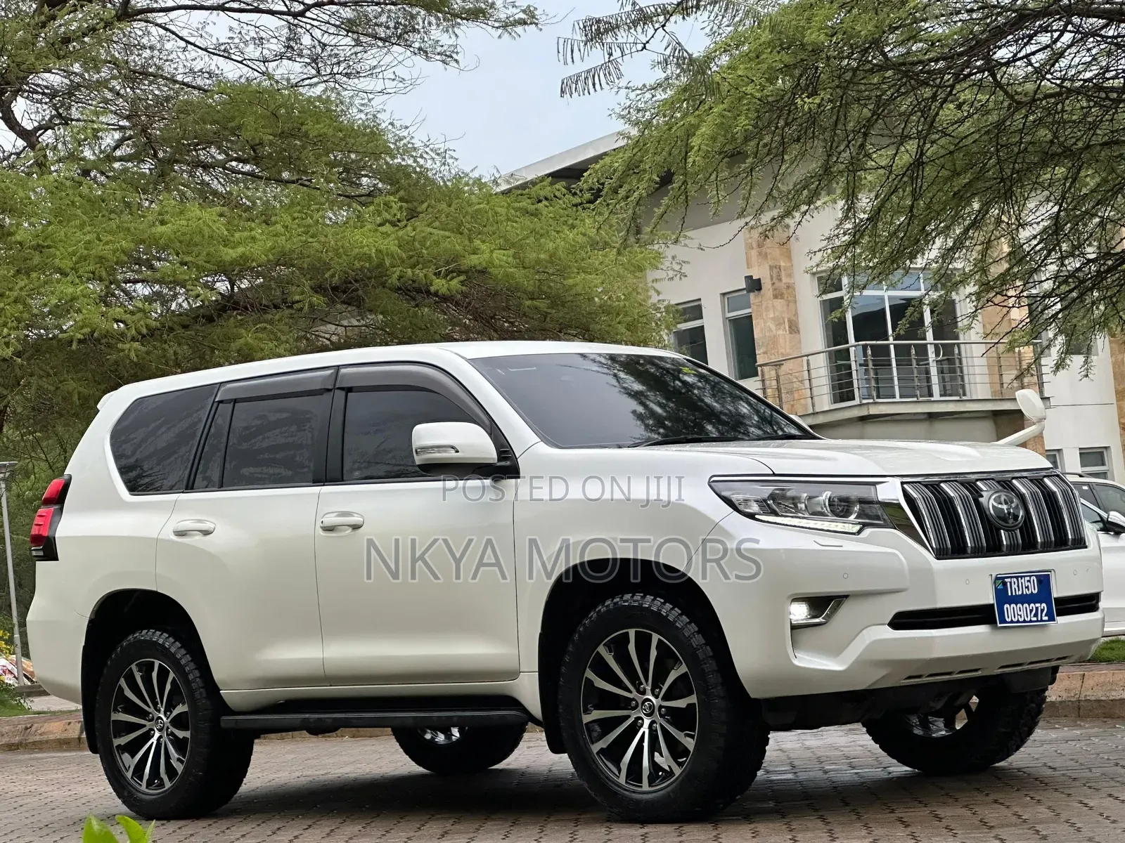 Toyota Land Cruiser Prado 2019 Pearl