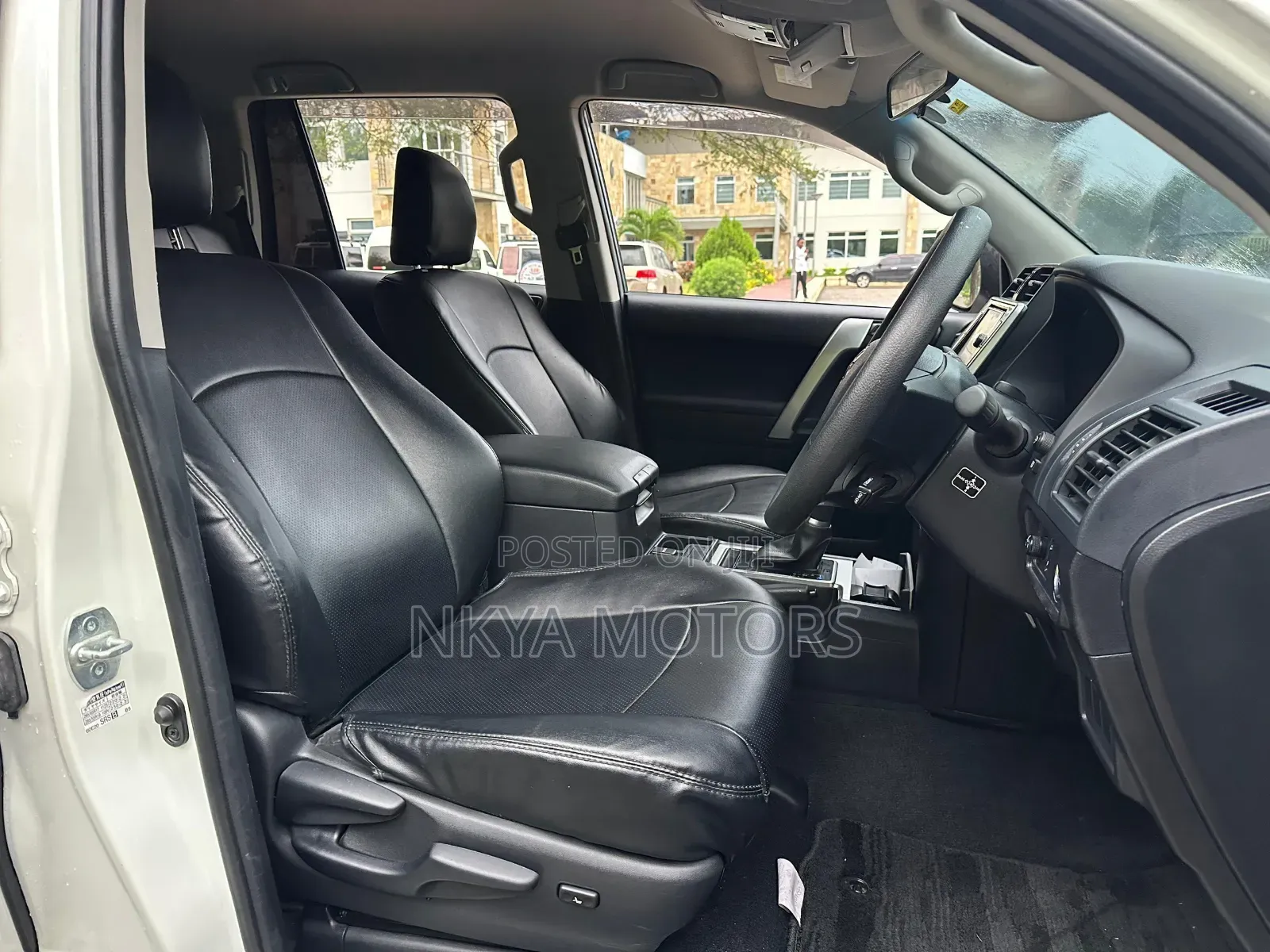 Toyota Land Cruiser Prado 2019 Pearl