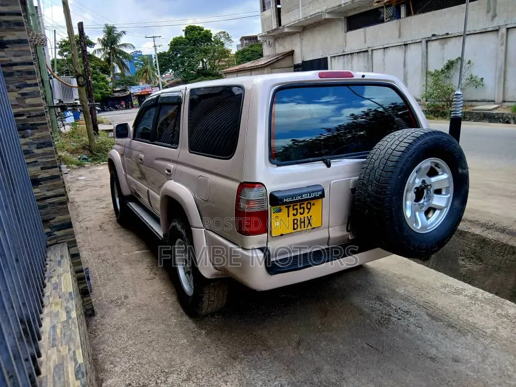 Toyota Hilux Surf 1997 Silver