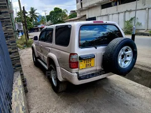 Toyota Hilux Surf 1997 Silver