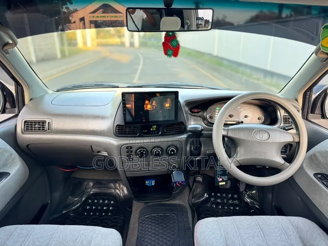 Toyota LiteAce Noah 2000 Black
