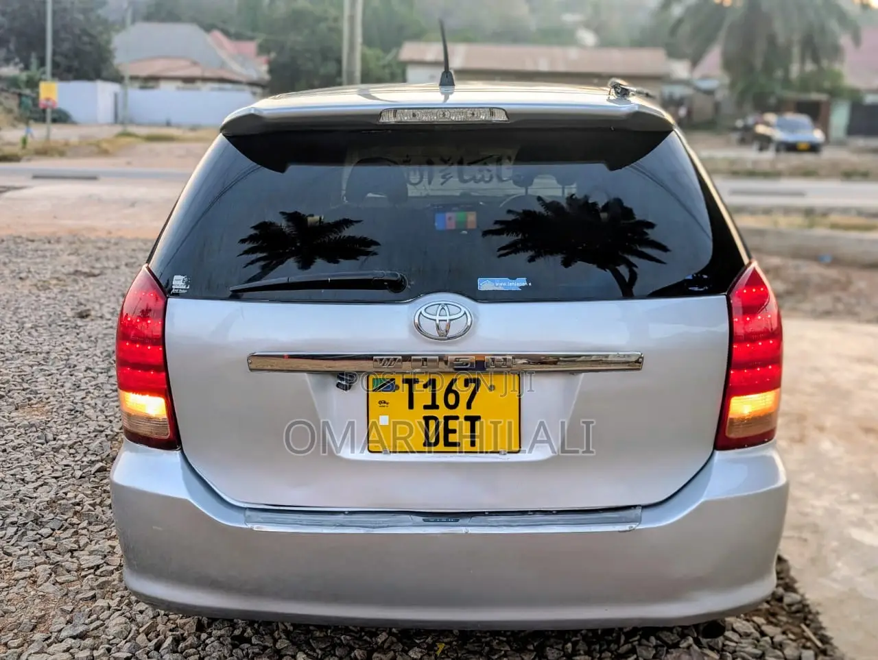 Toyota Wish 2004 Silver