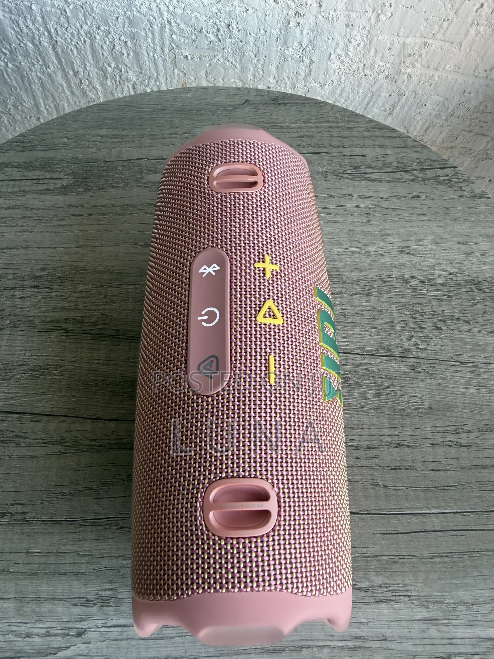 JBL Charge 6