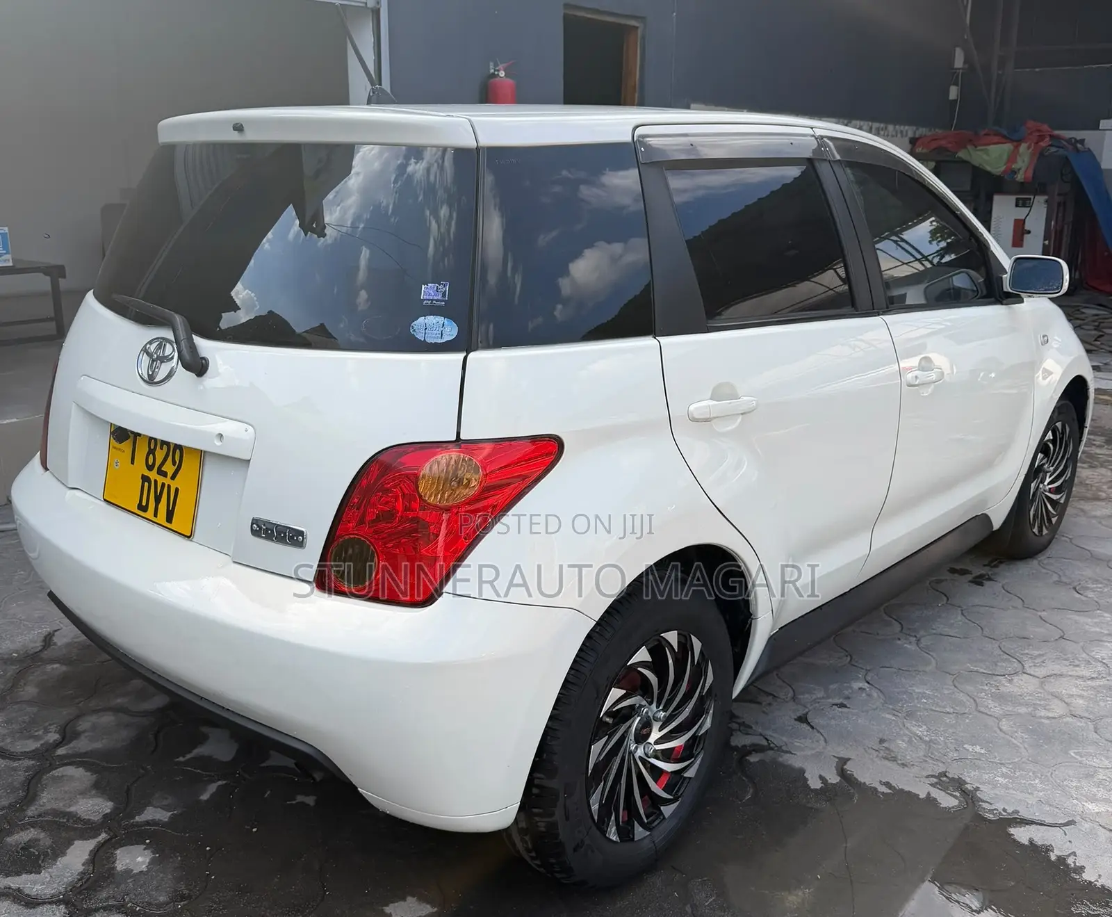 Toyota IST 2004 White