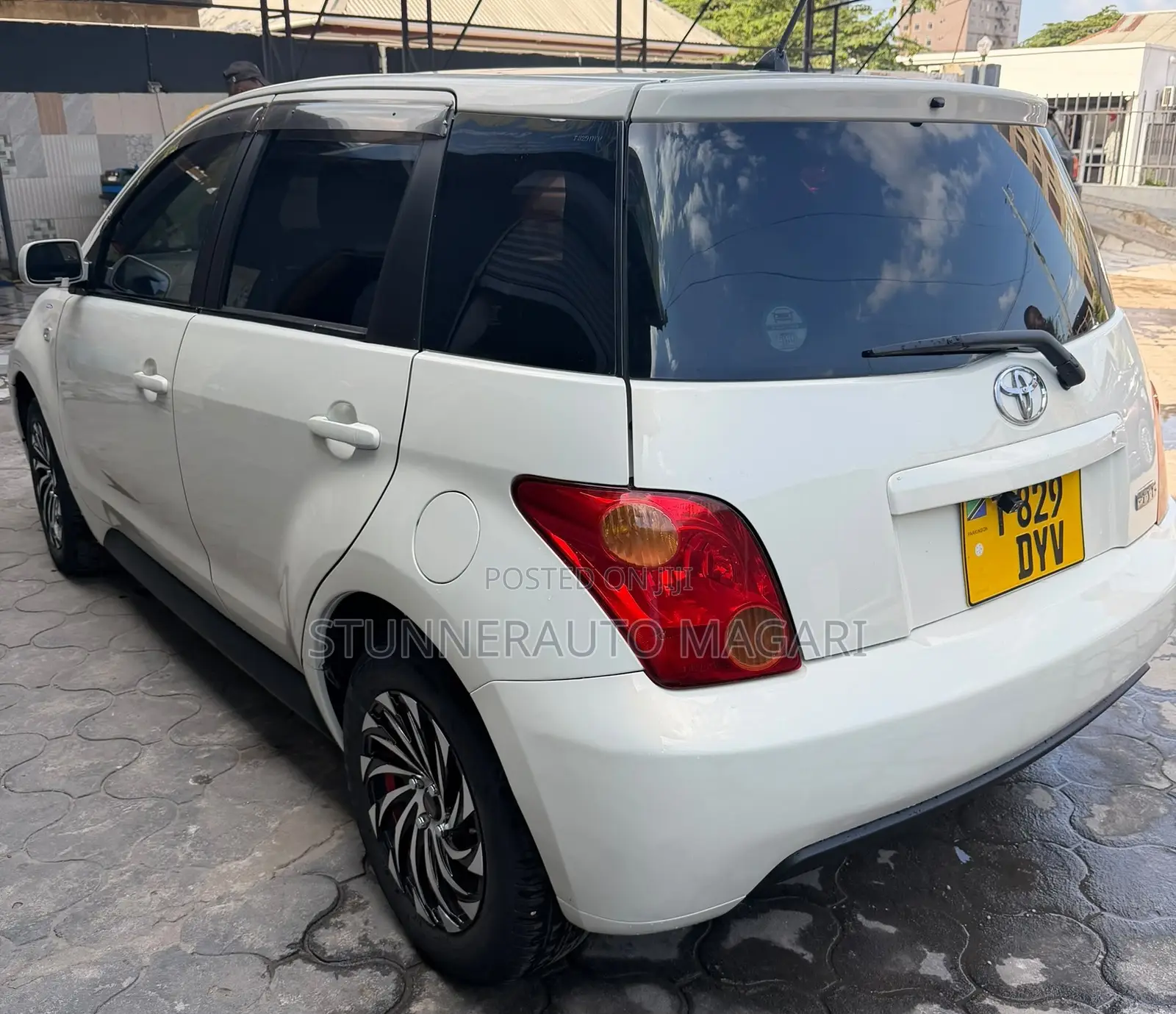Toyota IST 2004 White