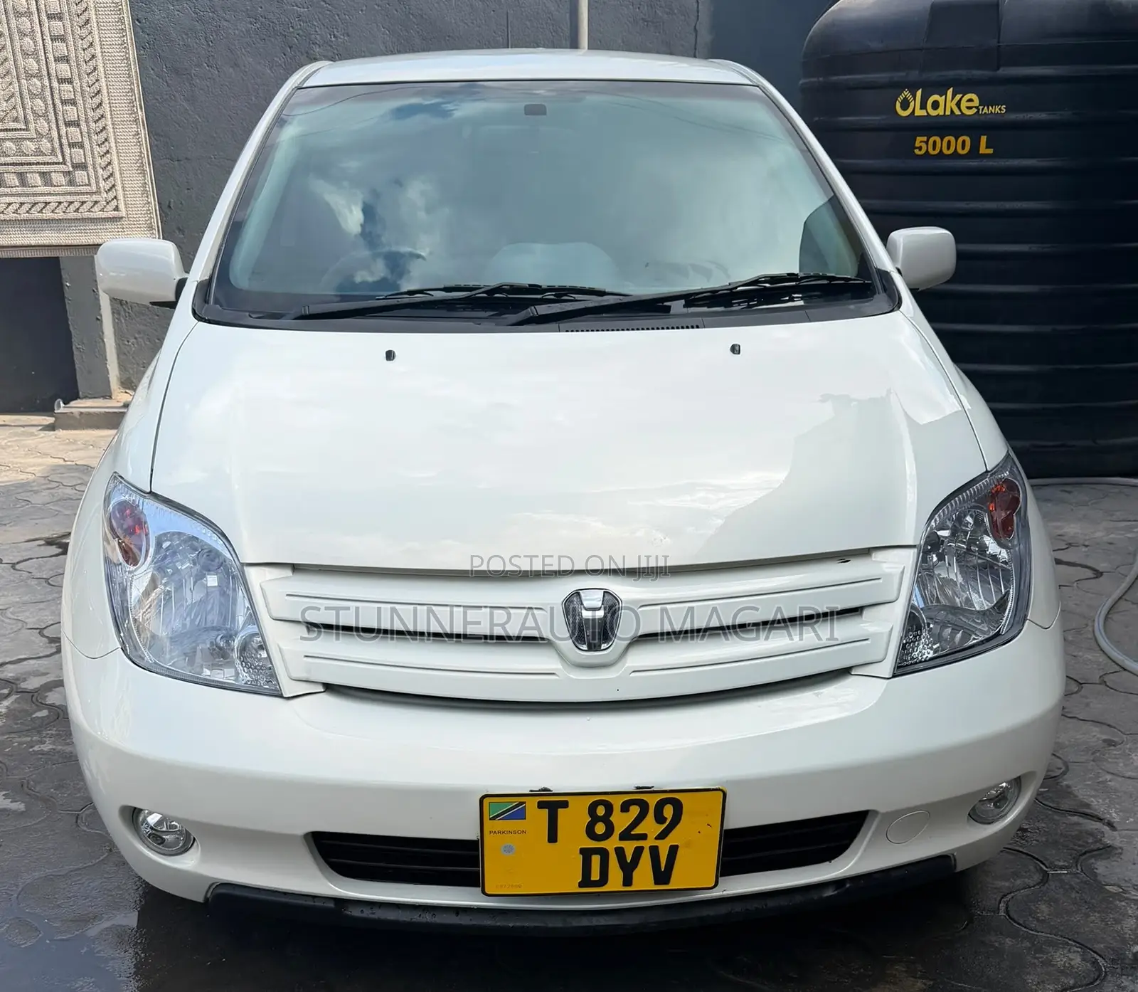 Toyota IST 2004 White