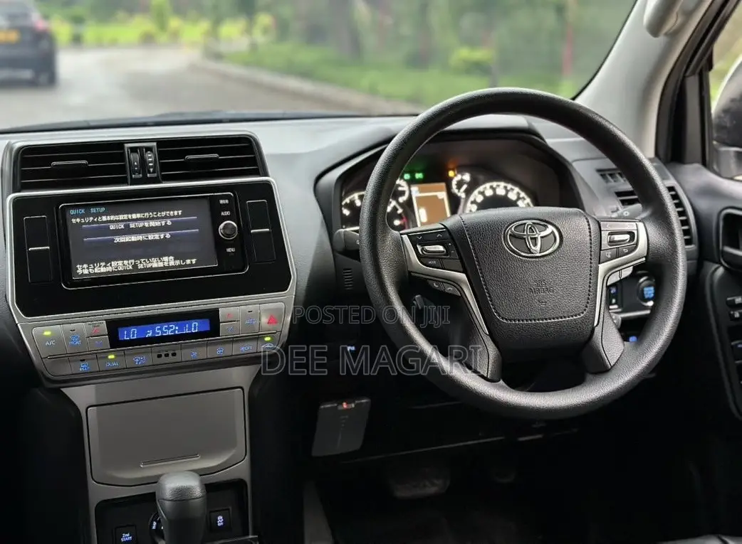 Toyota Land Cruiser Prado 2.7 2018 White