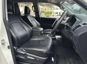 Toyota Land Cruiser Prado 2.7 2018 White