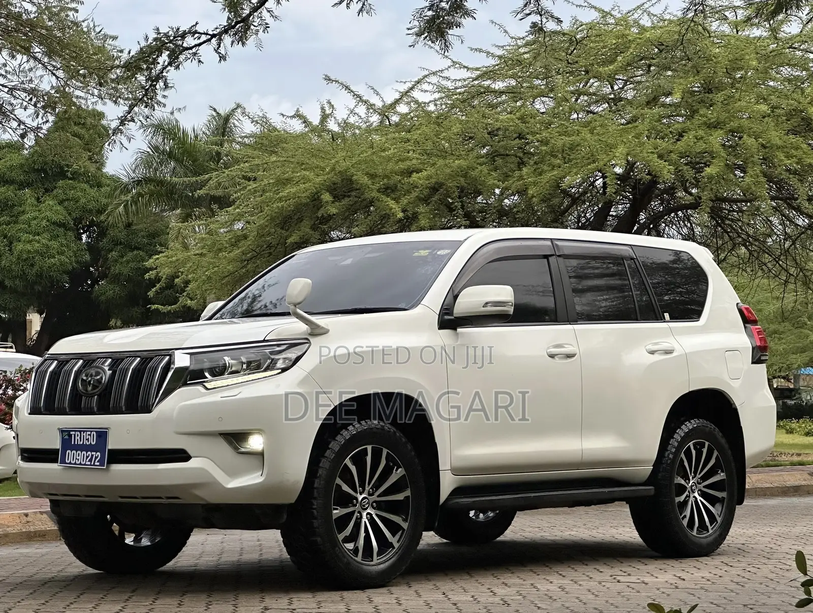 Toyota Land Cruiser Prado 2.7 2018 White