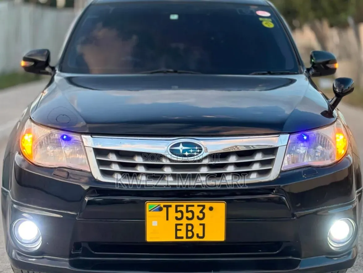 Subaru Forester 2011 Black