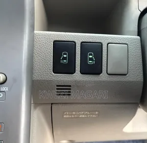 Toyota Noah 2008 Silver