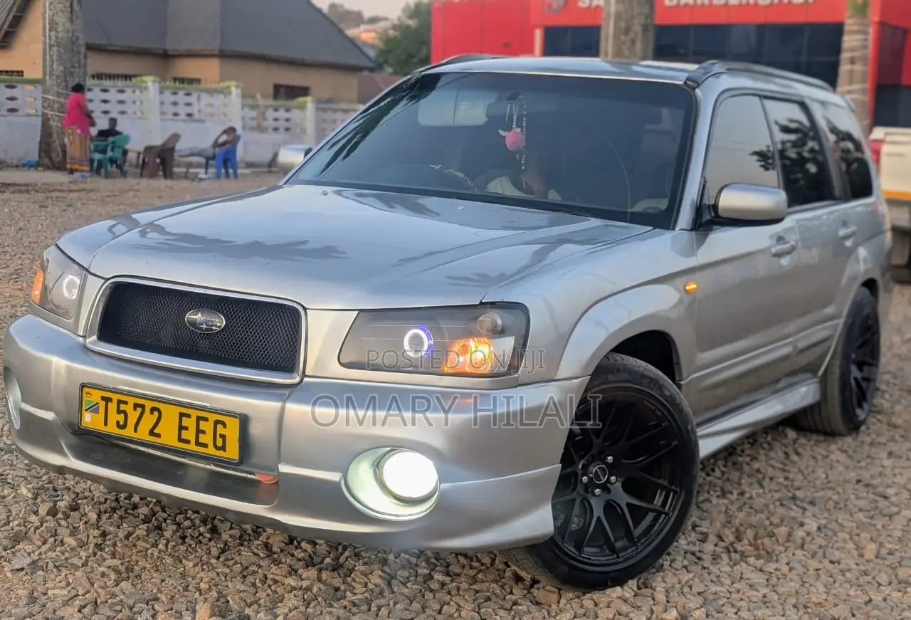Subaru Forester 2004 Silver