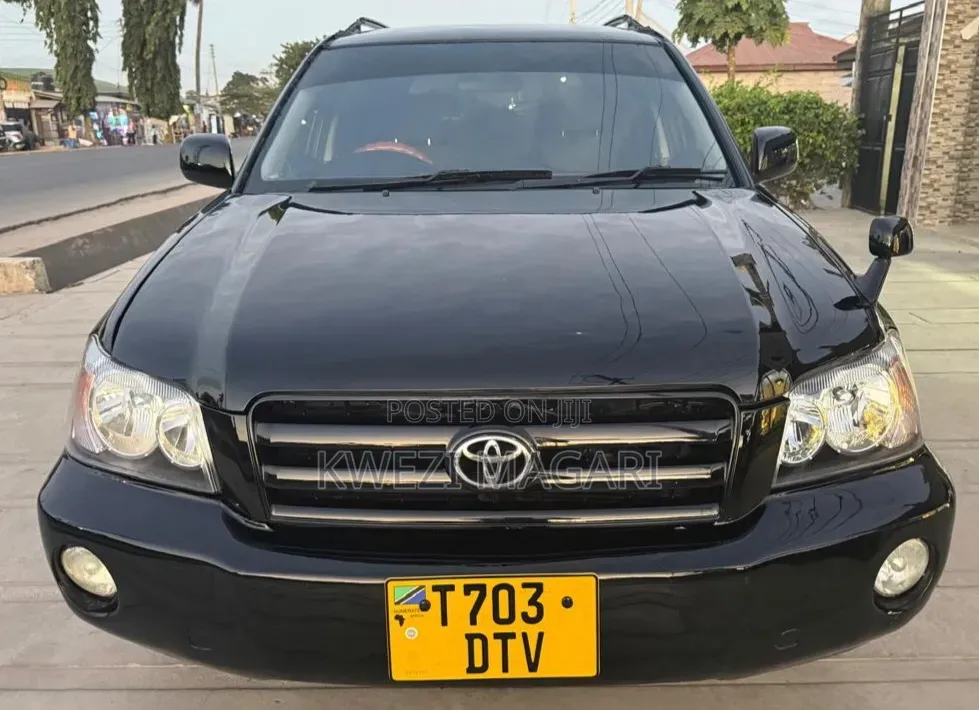 Toyota Vanguard 2005 Black