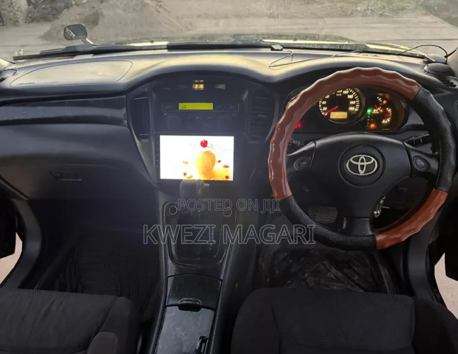 Toyota Vanguard 2005 Black