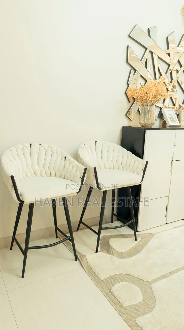 Furnished 3bdrm Apartment in Oyster Bay for sale