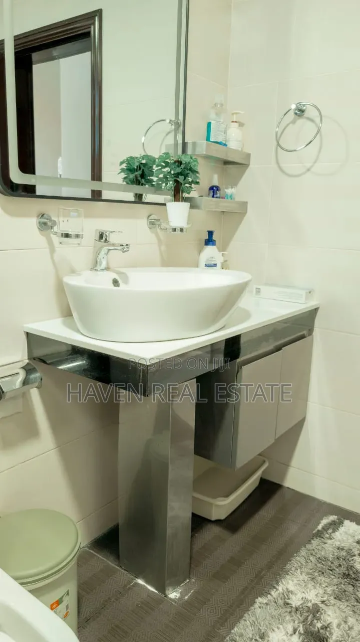Furnished 3bdrm Apartment in Oyster Bay for sale