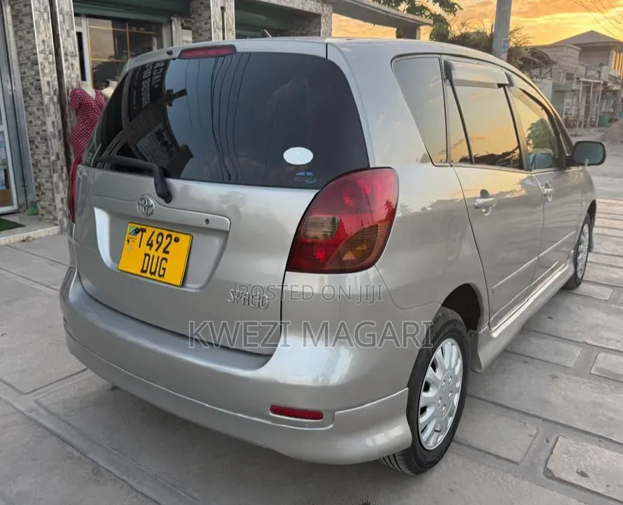 Toyota Corolla Spacio 2002 Silver