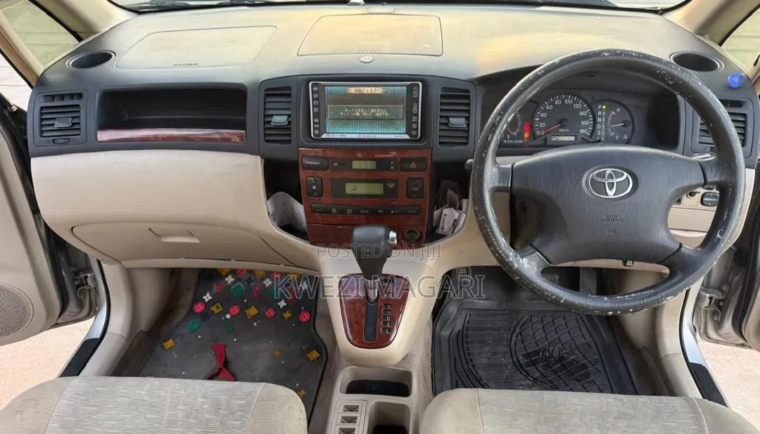 Toyota Corolla Spacio 2002 Silver