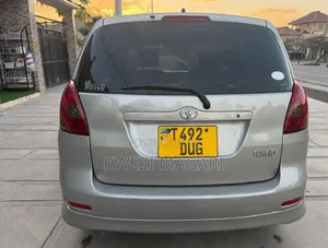 Toyota Corolla Spacio 2002 Silver