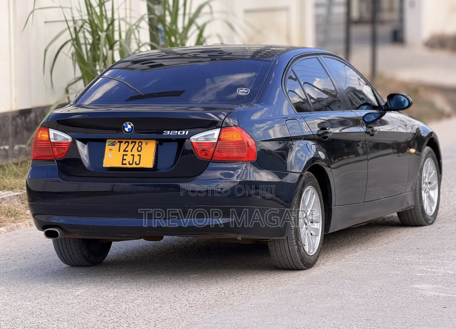 BMW 3 Series 2010 Black