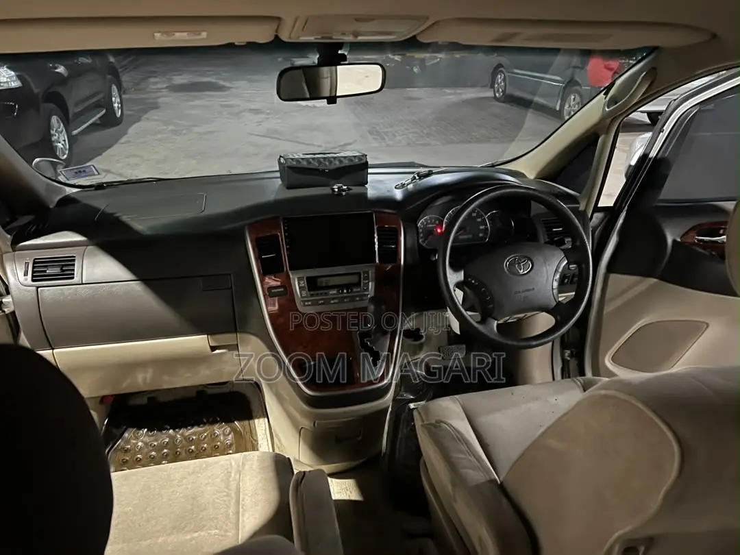 Toyota Alphard 2005 Silver