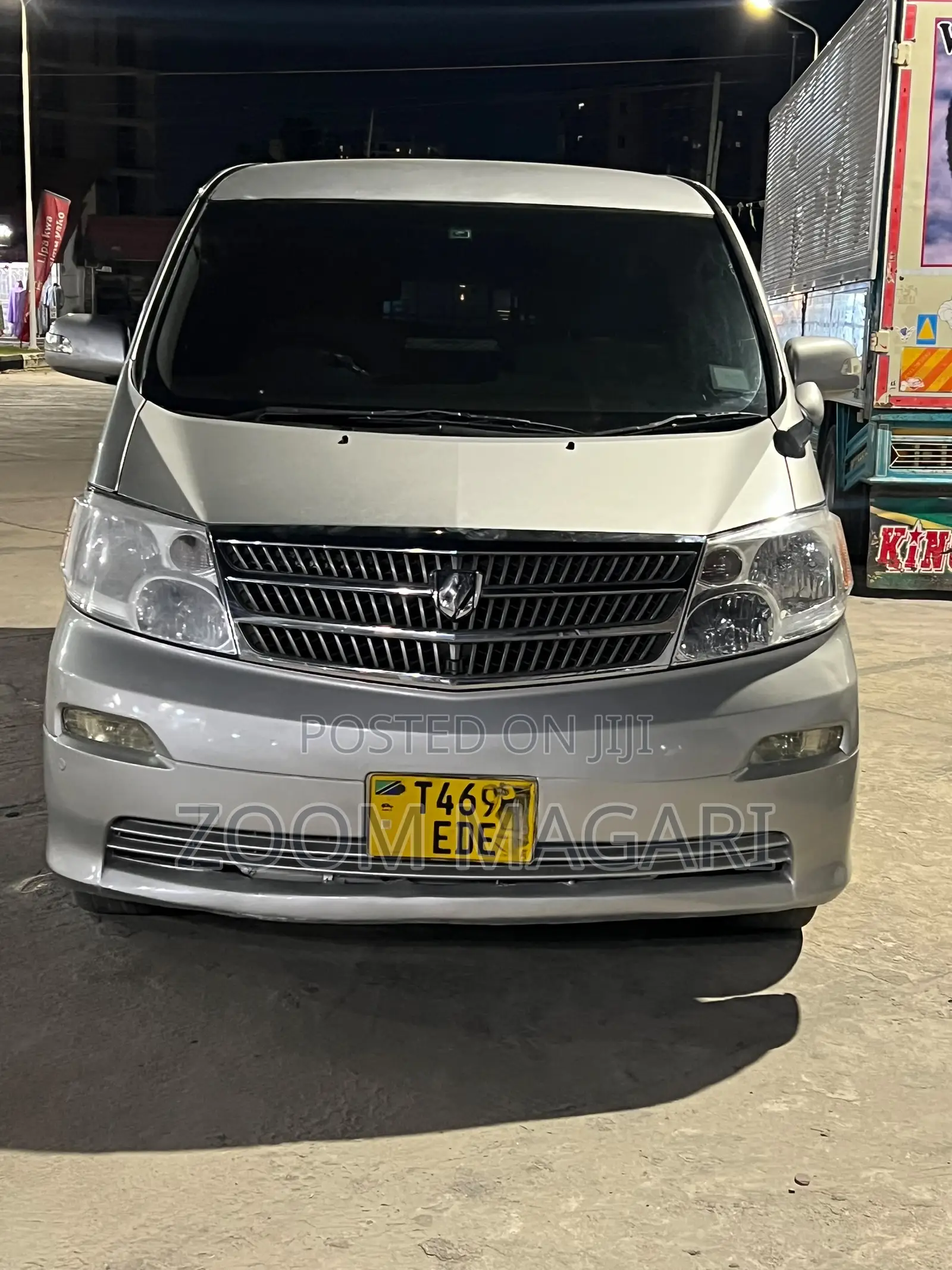 Toyota Alphard 2005 Silver