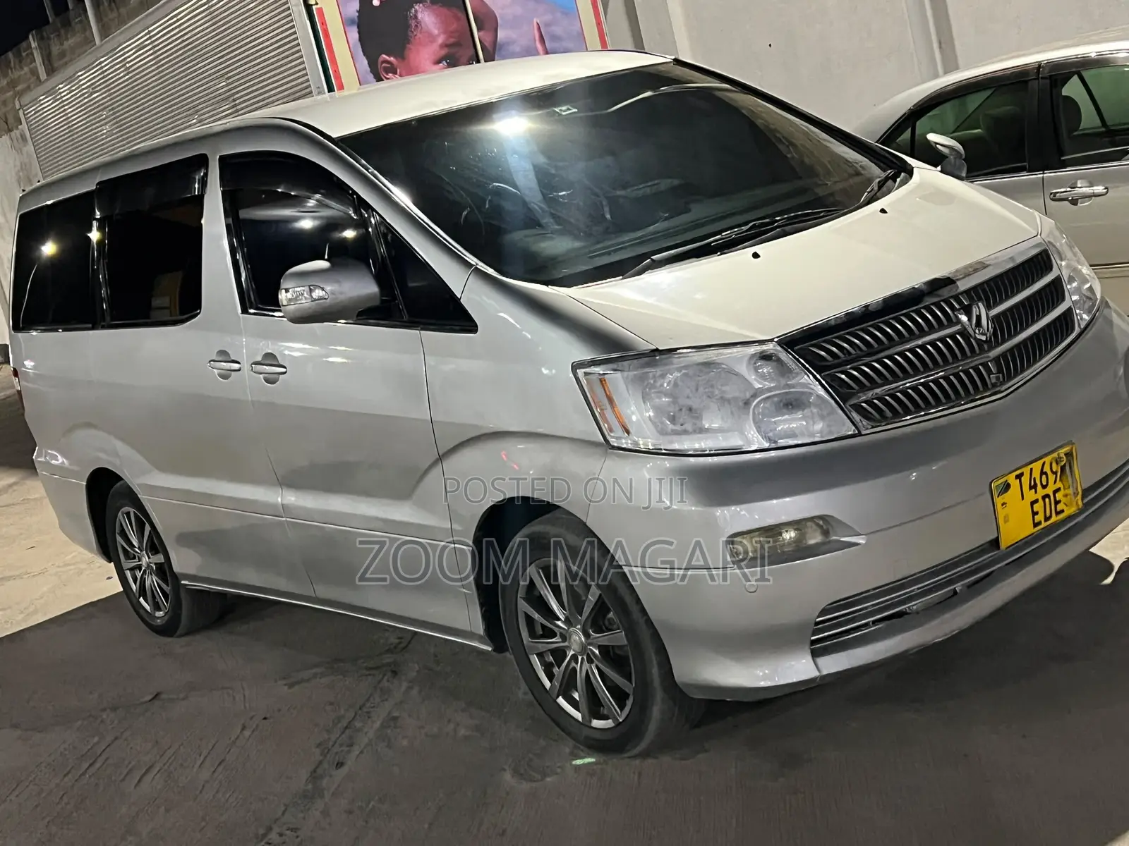 Toyota Alphard 2005 Silver