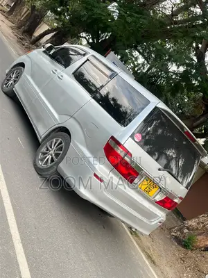 Toyota Alphard 2005 Silver