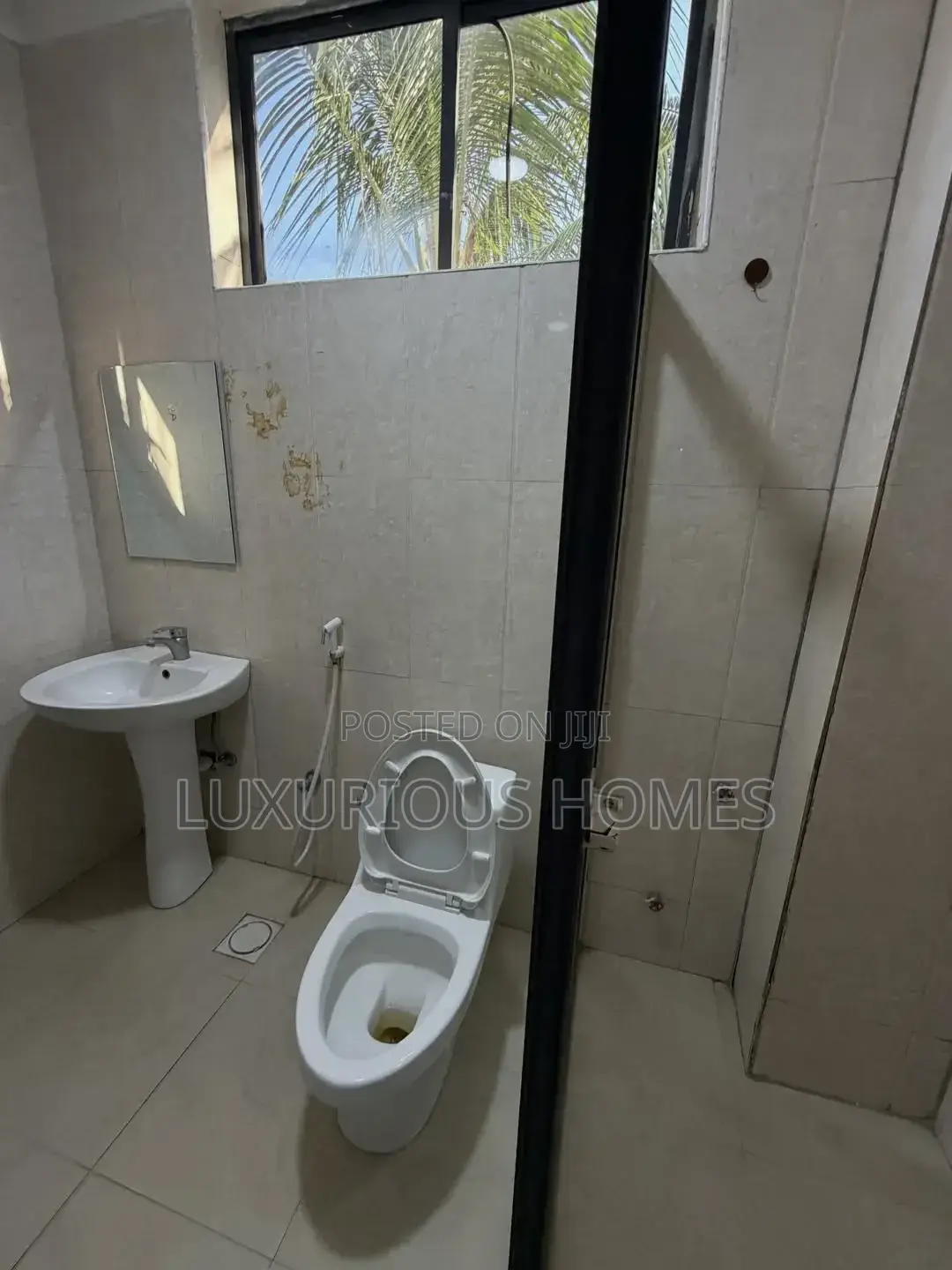Furnished 2bdrm Apartment in Oyster Bay for rent