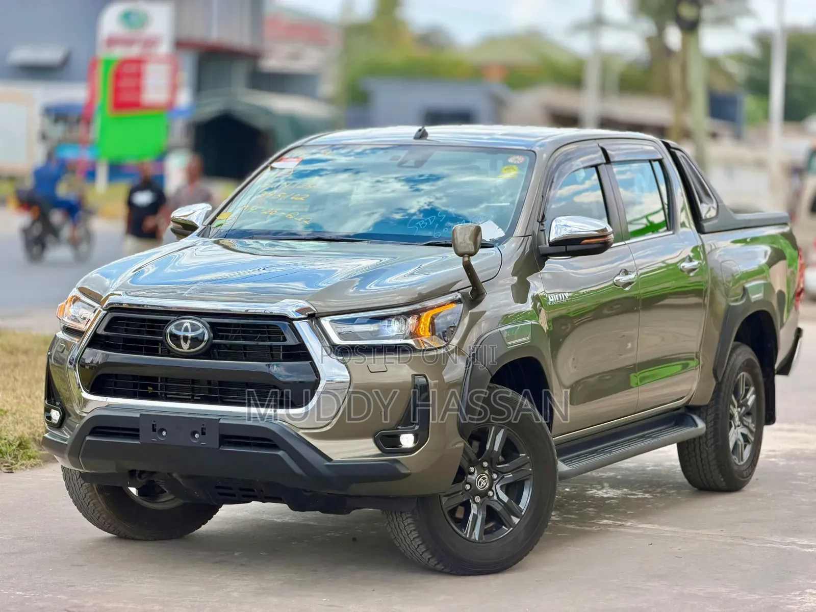 Toyota Hilux 2024 Beige