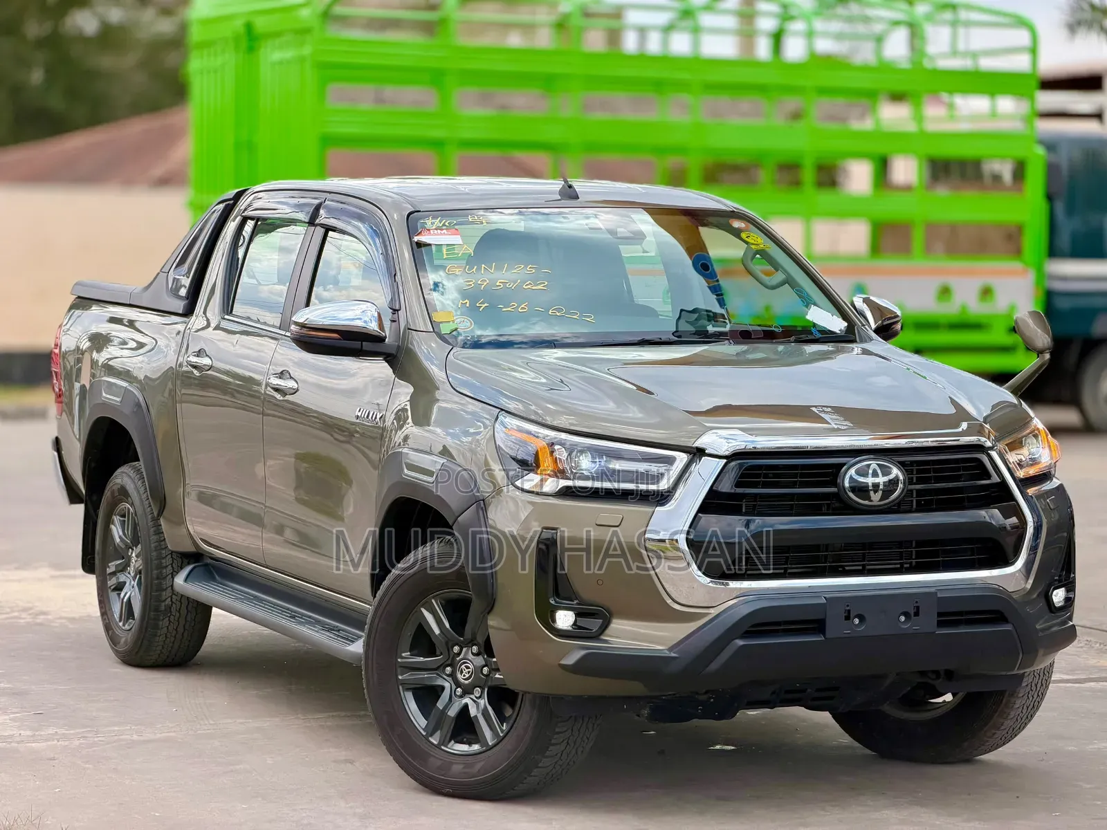 Toyota Hilux 2024 Beige