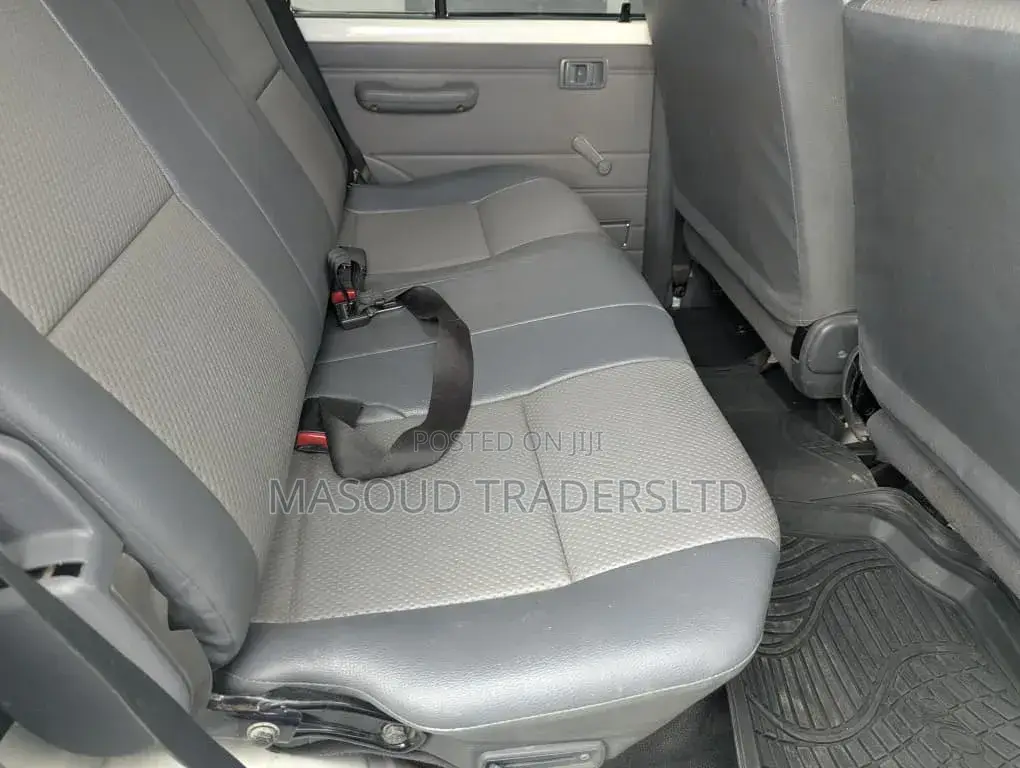 Toyota Land Cruiser 2019 White