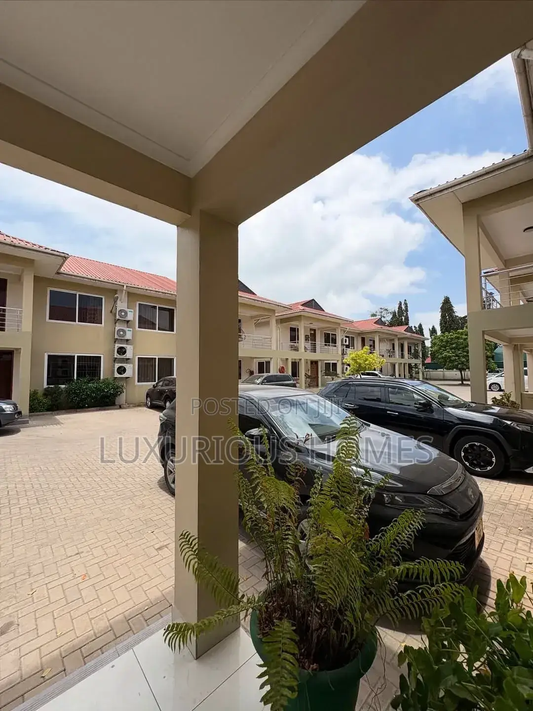 Furnished 4bdrm Villa in Oyster Bay for rent