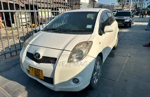 Toyota Vitz 2005 White