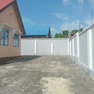 4bdrm House in Mjini for rent
