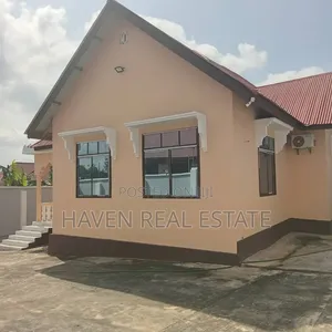 4bdrm House in Mjini for rent