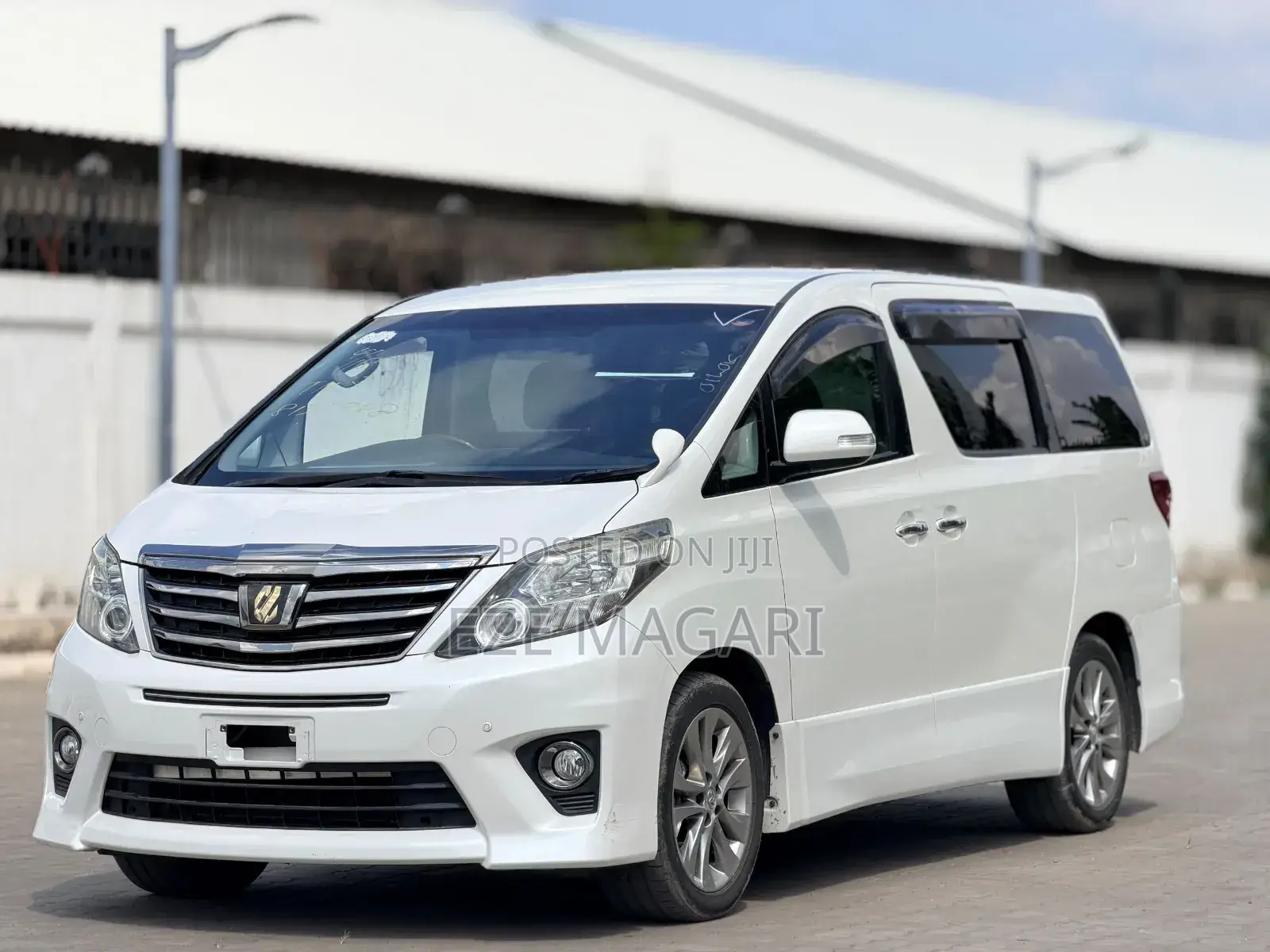 Toyota Alphard 2010 White