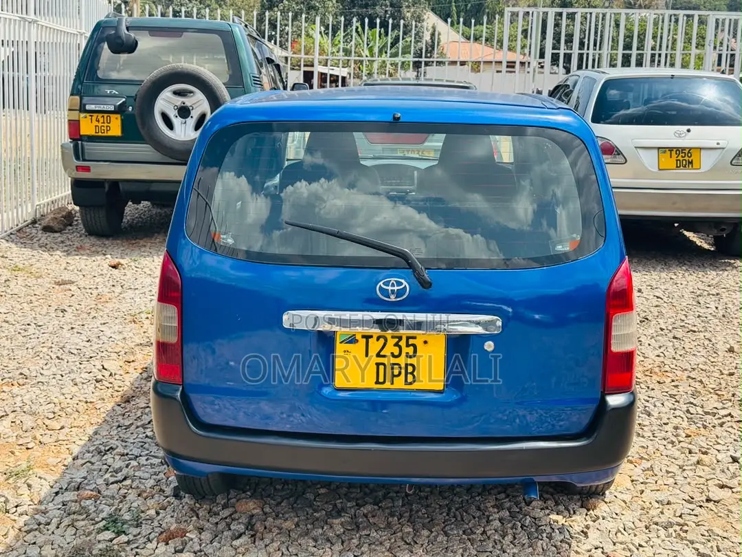 Toyota Probox 2004 Blue