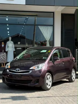 Toyota Ractis 2012 Maroon