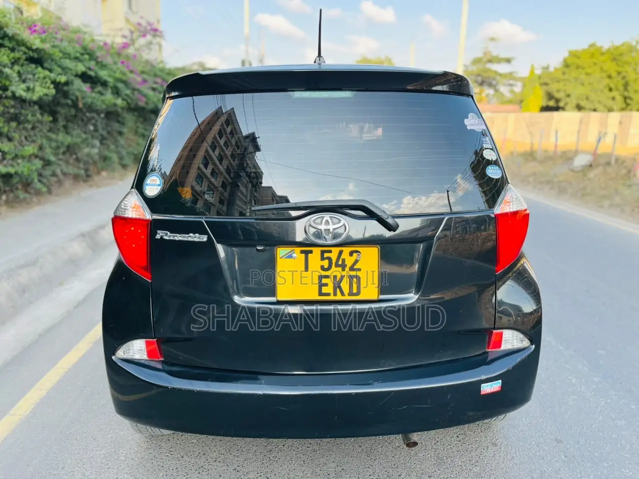 Toyota Ractis 1.5 AWD 2011 Black